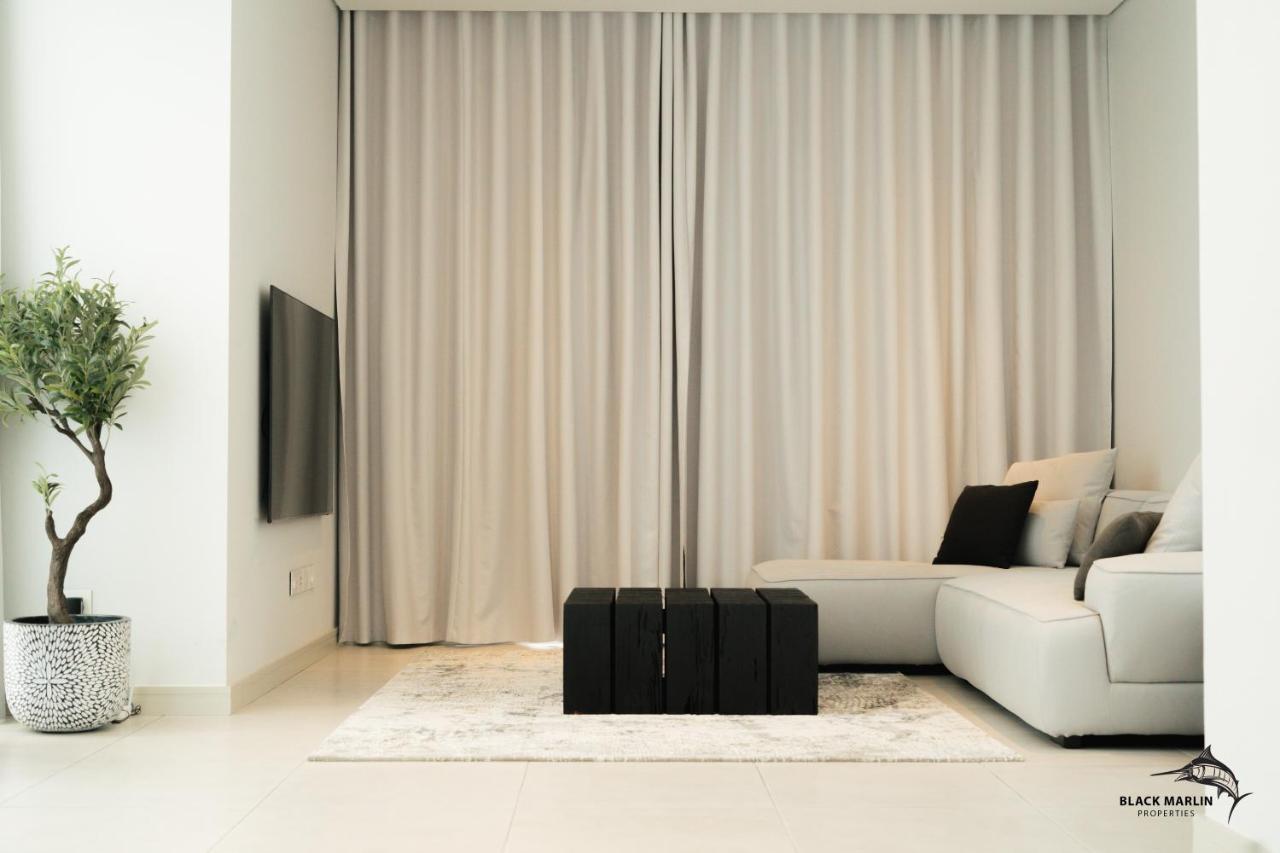 Black Marlin Apartments Перейбер Экстерьер фото
