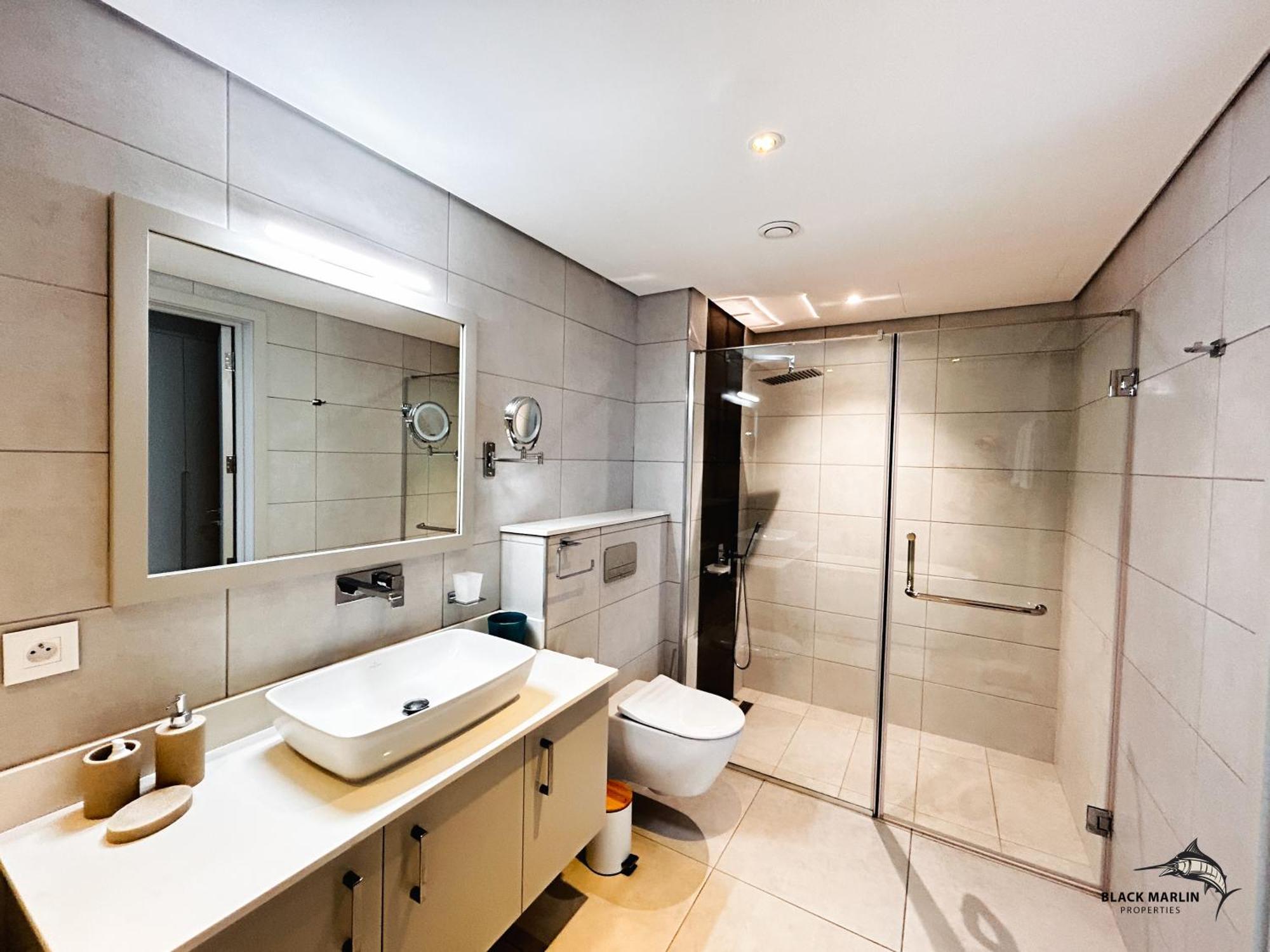 Black Marlin Apartments Перейбер Экстерьер фото